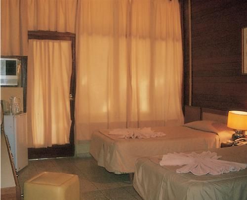'Villa - El Salton - habitacion' Check our website Cuba Travel Hotels .com often for updates.